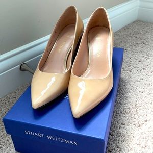 Stuart Weitzman Band Pointed Toe Pump (Size: 6)